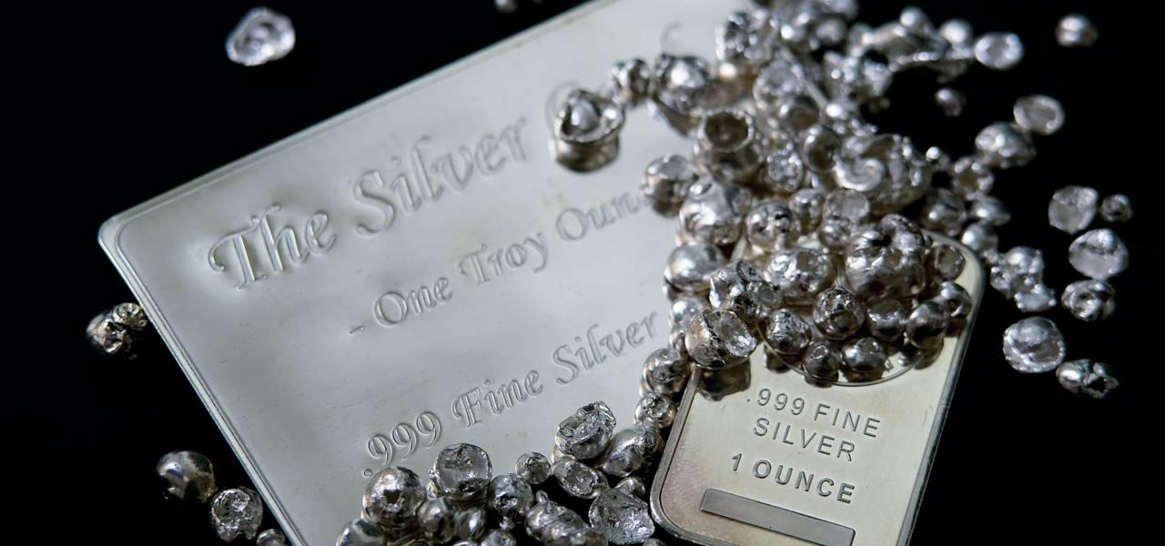 A prata (XAG / USD) permanece vulnerável e sob pressão de venda
