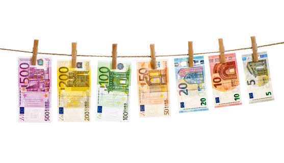 Par EUR / USD se agarra a ganhos modesto acima de 1,1220