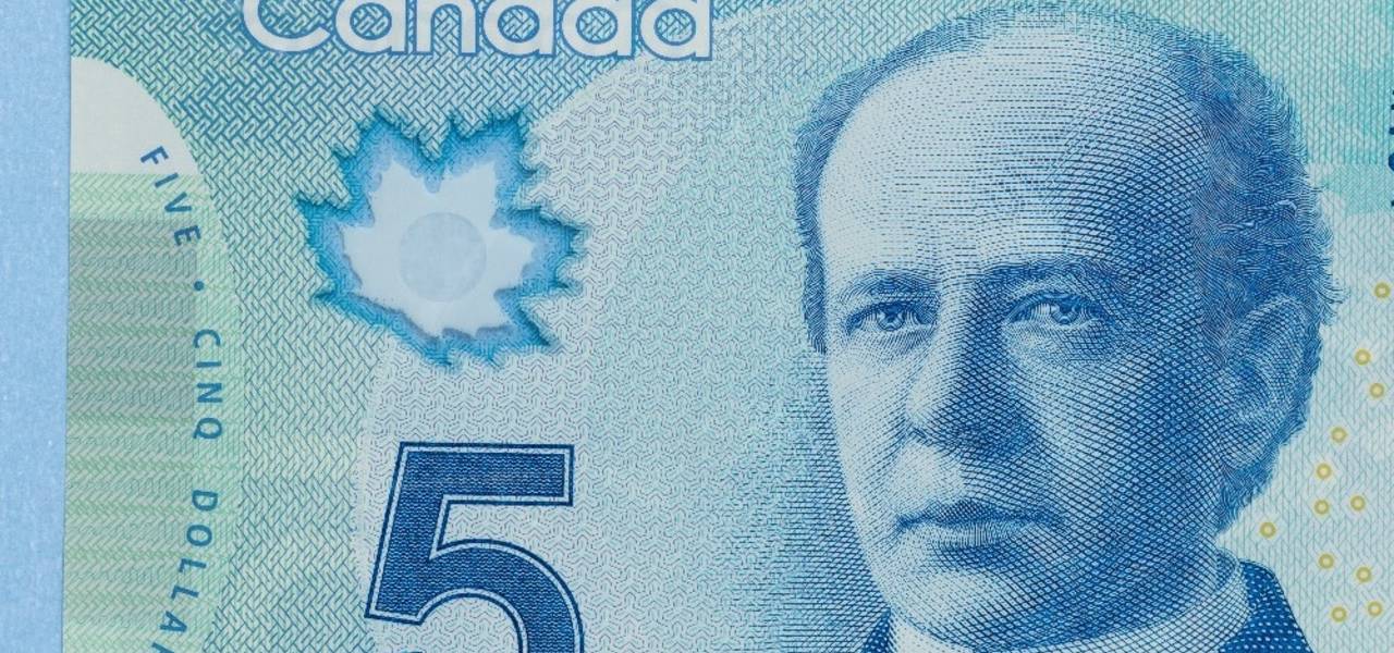 Qual é a opinião do Banco do Canadá sobre o CAD?