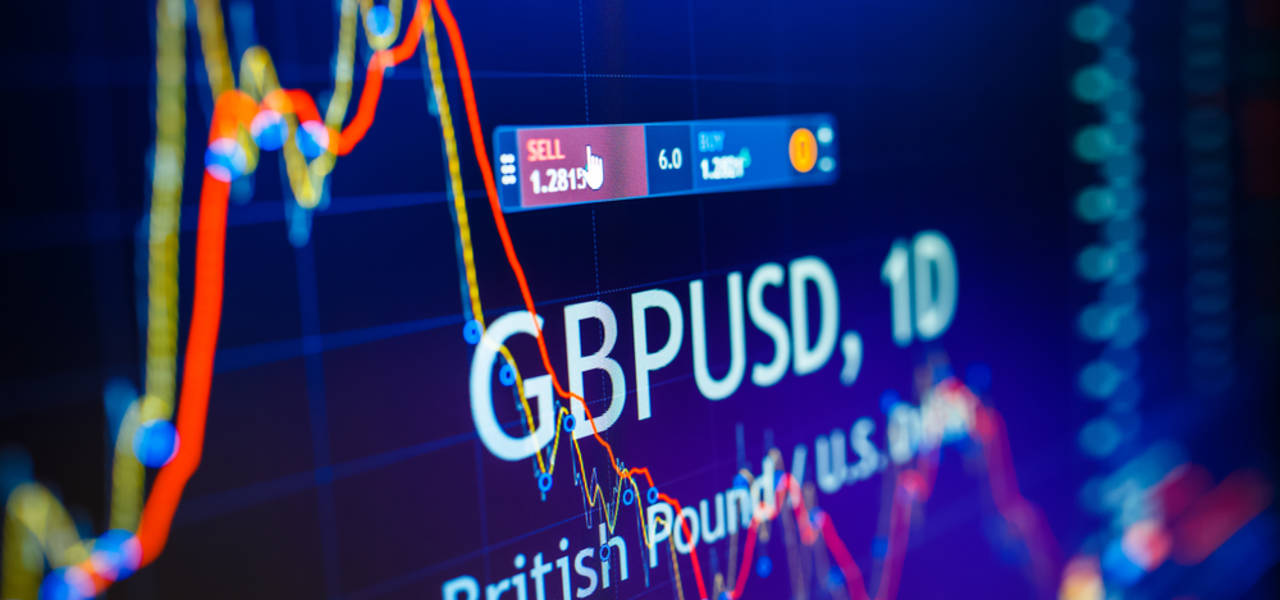 A diferença de tom entre o BoE da Inglaterra e o FED dos EUA prometem movimentar a libra