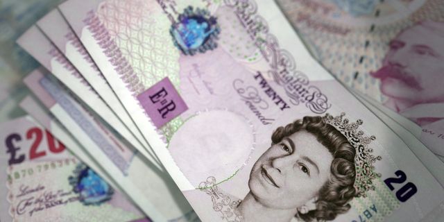Libra britânica cai abaixo de US $ 1,20