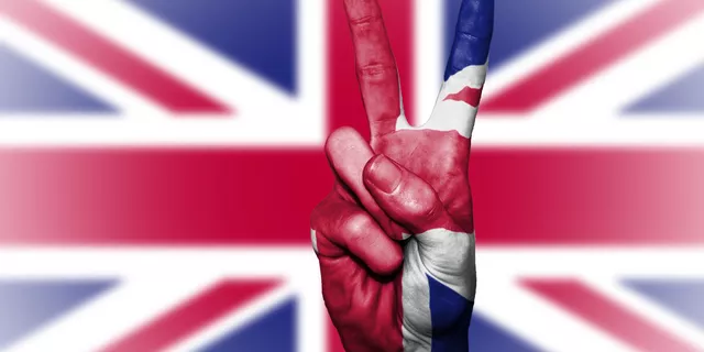 Gabinete do Reino Unido apoia o acordo Brexit de May