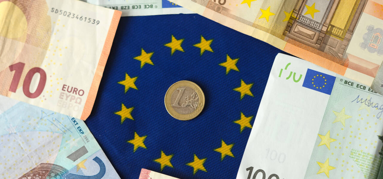 BCE envia Euro para baixo perto do nível 1.1100