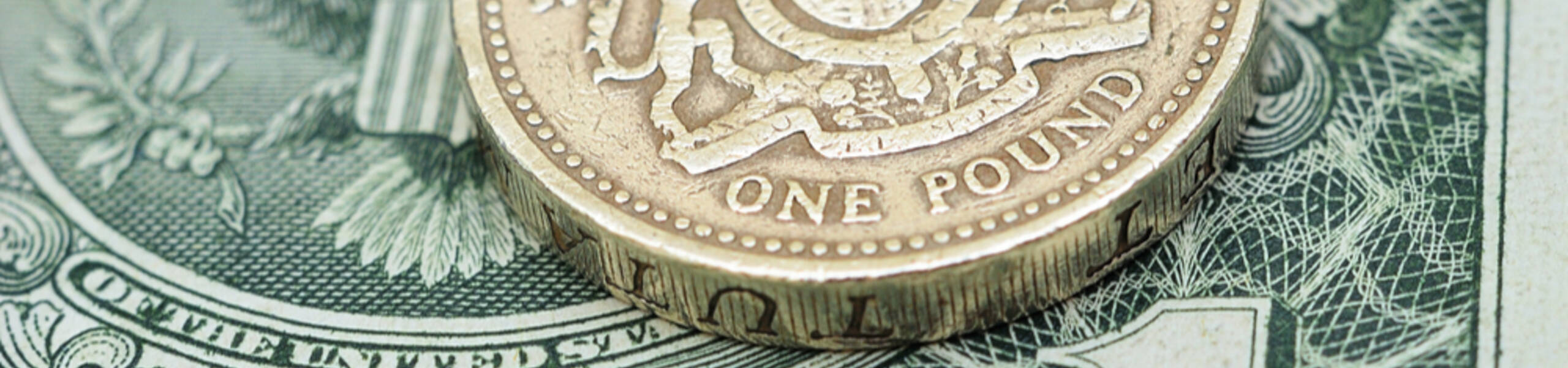 GBP/USD: Par recua abaixo de 1.3000, ignorando números otimistas da inflação