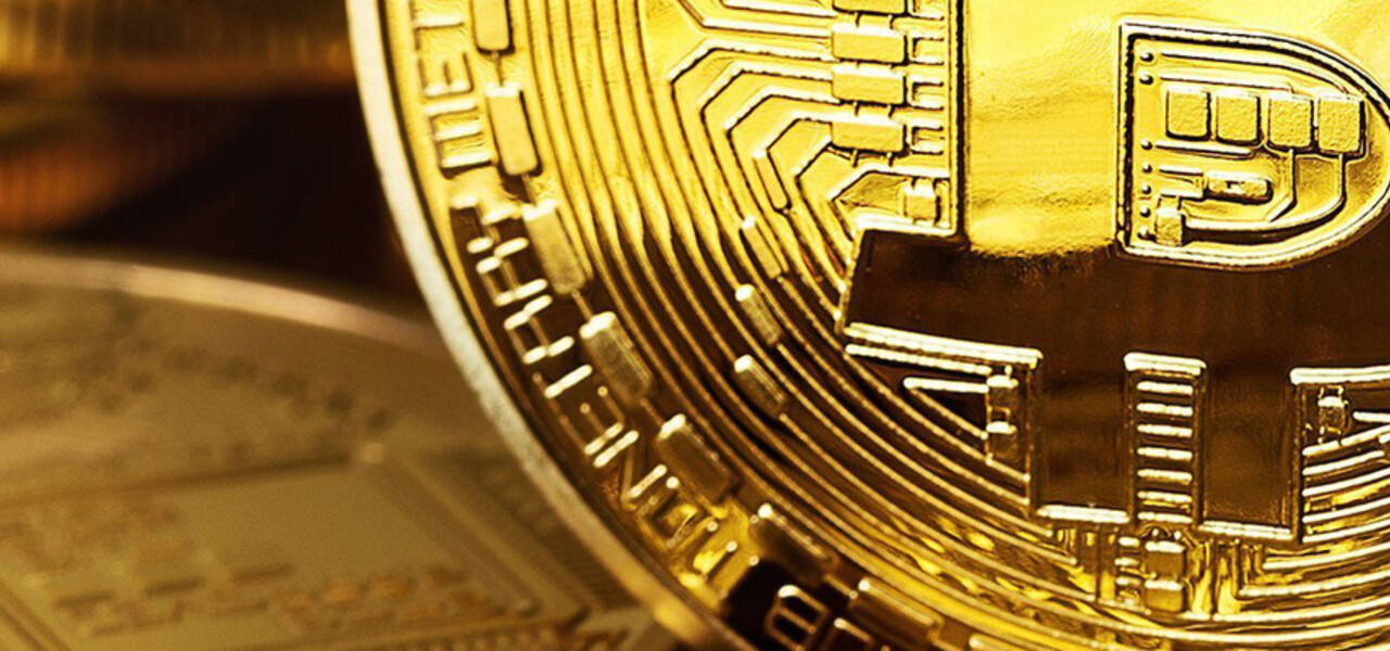 Bitcoin mergulha em meio ao declínio global das criptomoedas
