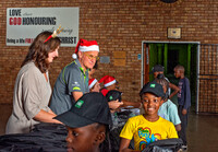 FBS e Education Africa trazem alegria de Natal para famílias necessitadas