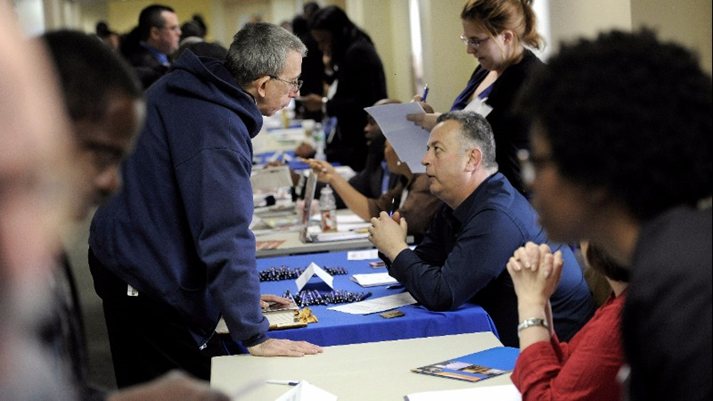 us-initial-jobless-claims-down-by-3-000-to-258-000.jpg